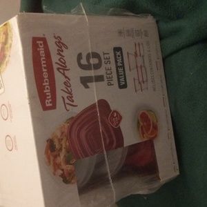 Rubbermaid 16 piece tag a longs value pack